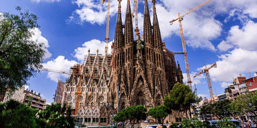 Sagrada Familia Tour: An Inspiring Pre-Conference Event for BAMC2023 Delegates